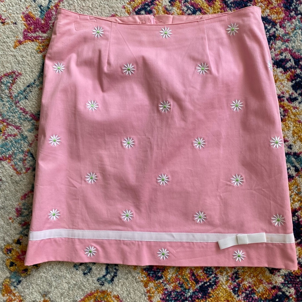 Lilly Pulitzer Size 2 Light Pink skirt with Flowers
